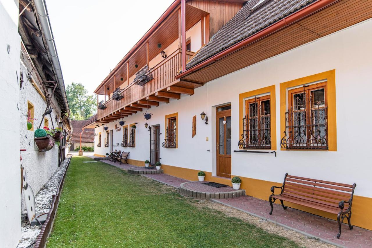 Penzion Aurel Liptovský Ján Exterior foto
